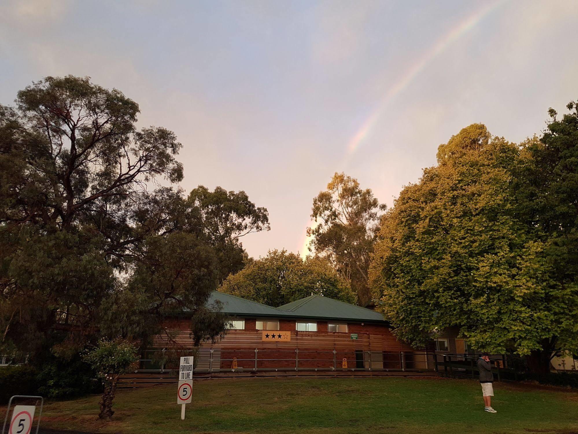 Euroa Caravan Park Hotel Exterior photo