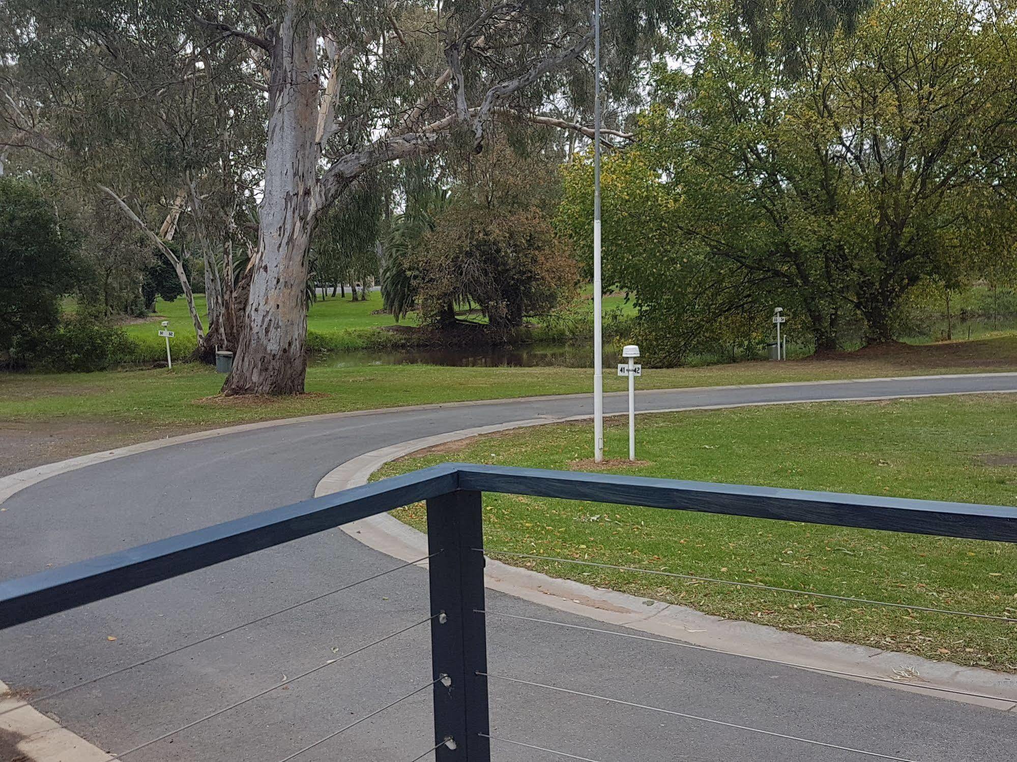 Euroa Caravan Park Hotel Exterior photo